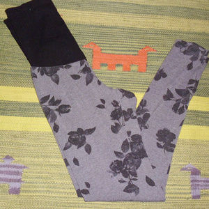 Oh Baby Motherhood gray floral leggings maternity